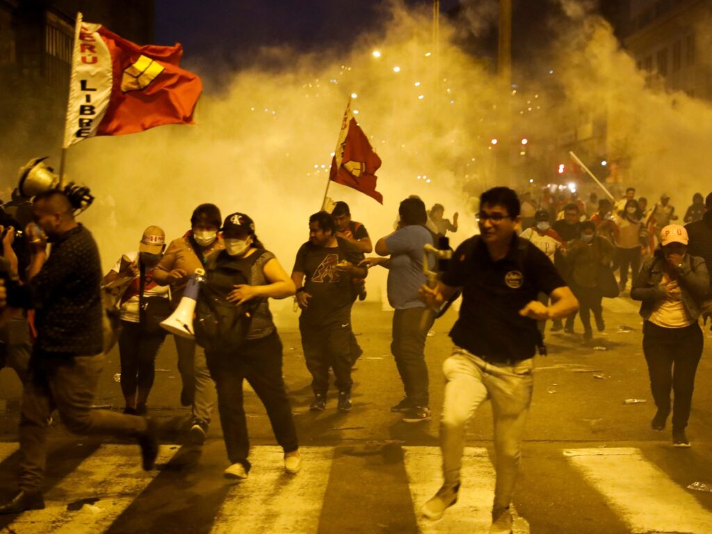 Doi morți în Peru, în timp ce protestele împotriva arestării