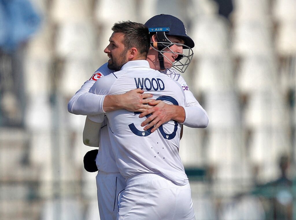 Anglia a învins-o pe gazdele Pakistanului pentru a termina cricket-ul