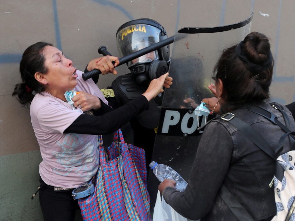 „Atât de multă corupție”: Protestele strâng Peru pe fondul tulburărilor