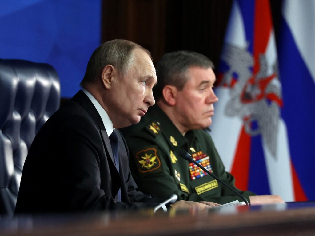 Putin spune că guvernul nu oferă armatei ruse „tot ce