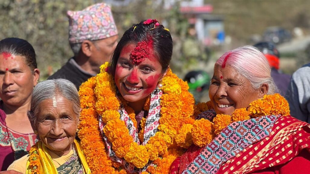 Fețe noi câștigă sondaje în Nepal și promit să „schimbe