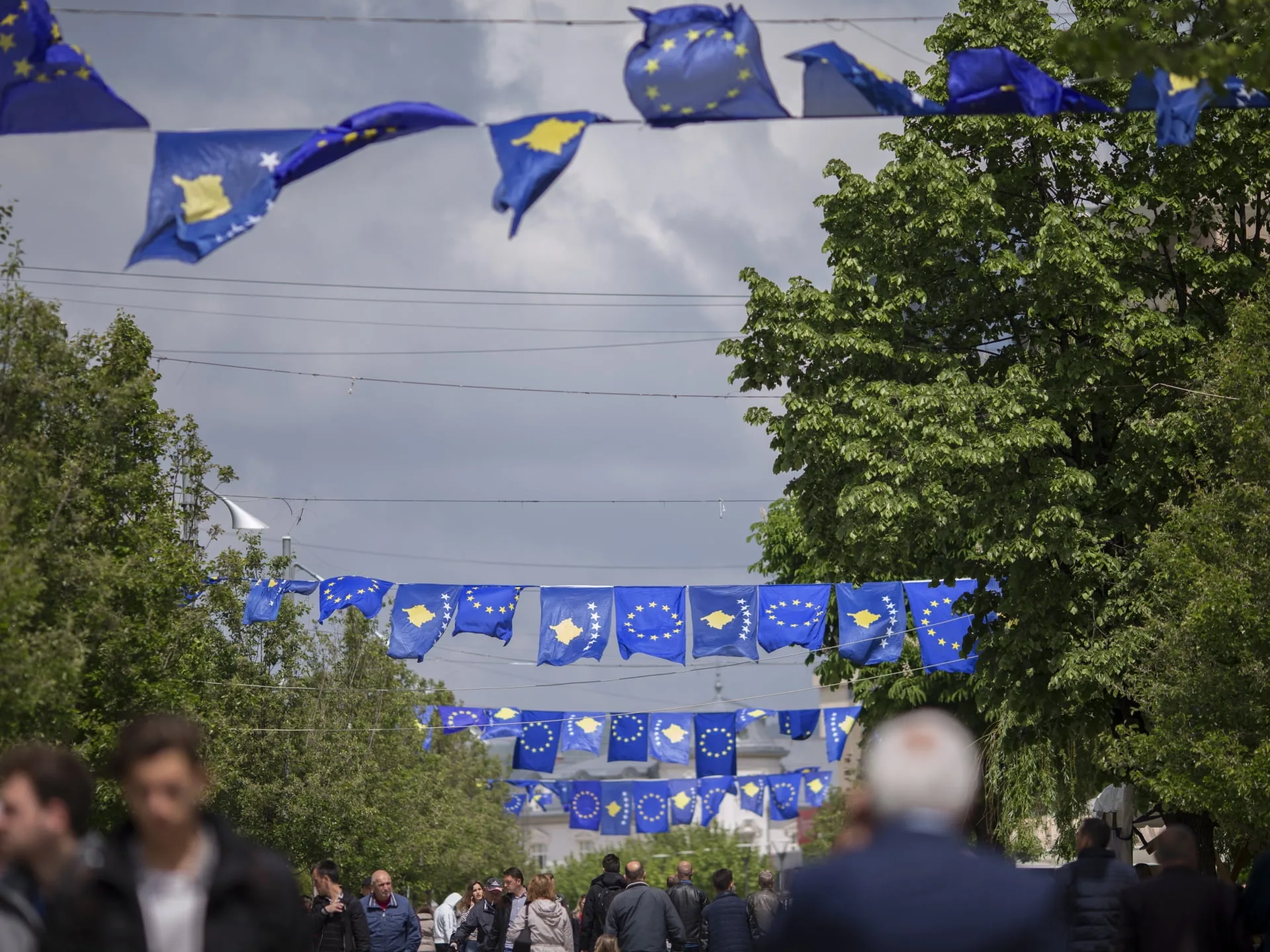 Kosovo solicită oficial aderarea la UE într-un act simbolic |  știrile Uniunii Europene