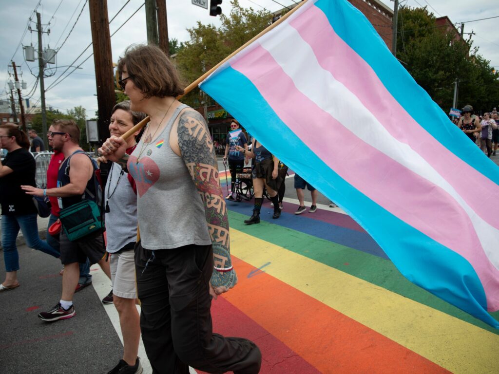 Lucrătorii americani dau în judecată Georgia pentru discriminare în domeniul