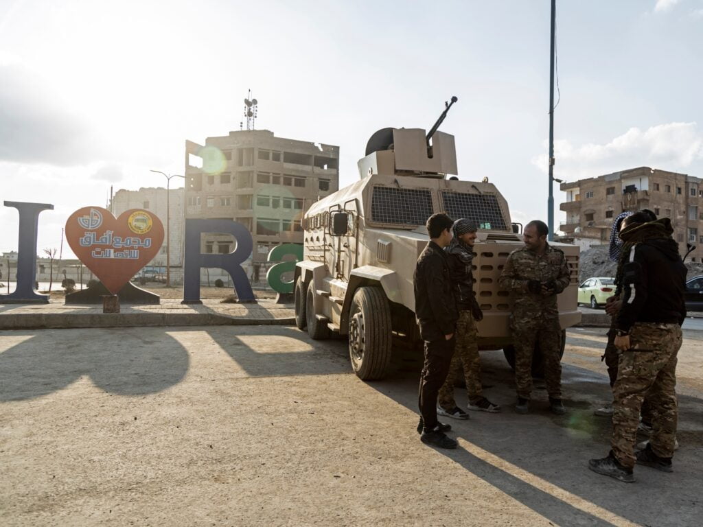 Atacurile de la Raqqa din Siria ucid mai mulți agenți