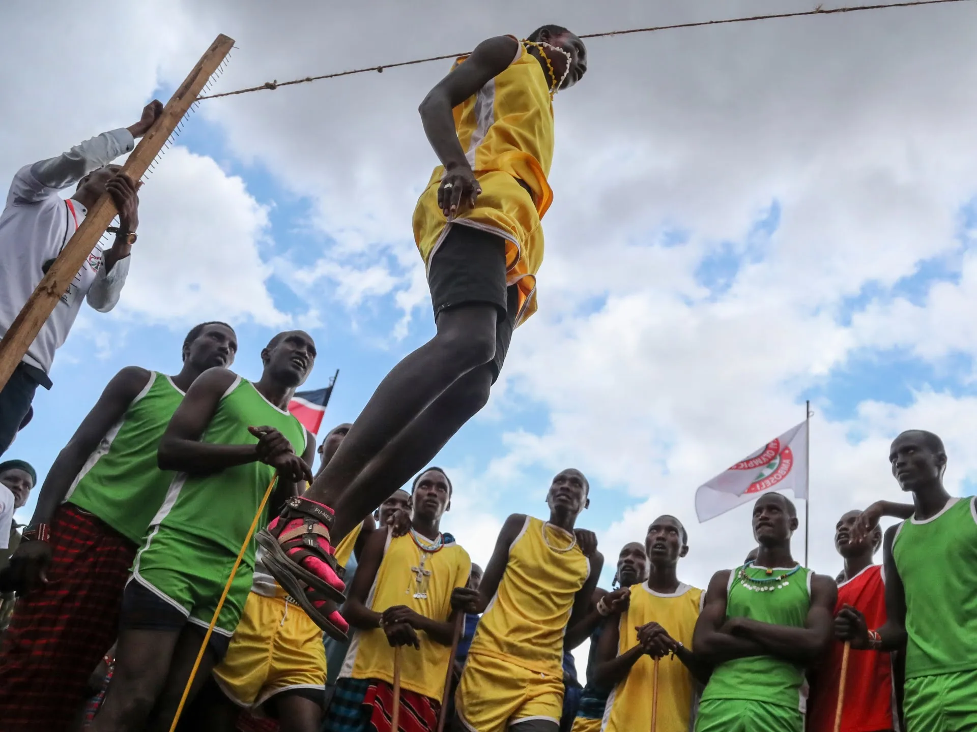 La Jocurile Olimpice Maasai din Kenya, războinicii schimbă vânătoarea de leu cu săritura în înălțime |  Știri