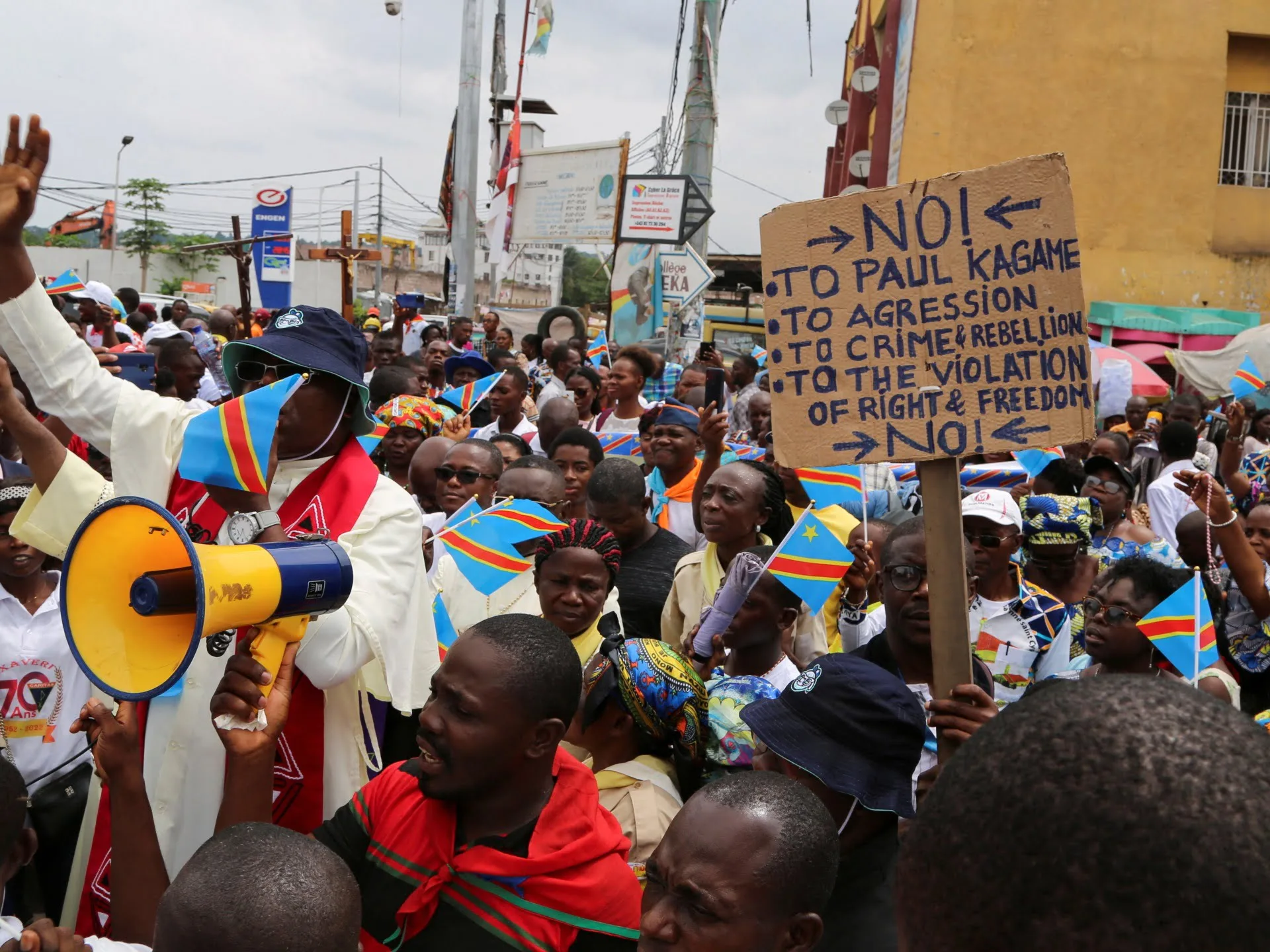 Mii de credincioși proteste împotriva violenței în Republica Democratică Congo |  Protestele de știri