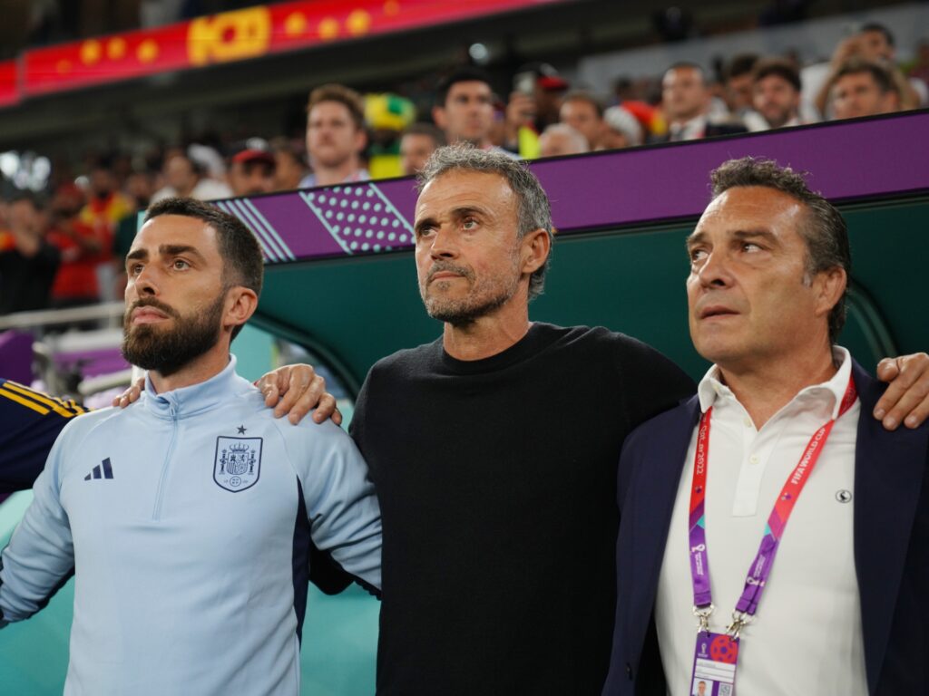 Spania îl înlocuiește pe antrenorul Luis Enrique după ieșirea anticipată