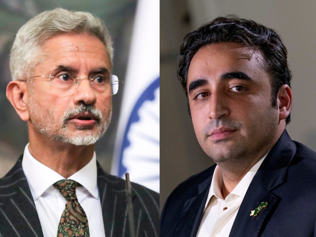 Miniștrii de externe ai Indiei și Pakistanului fac schimburi aprinse