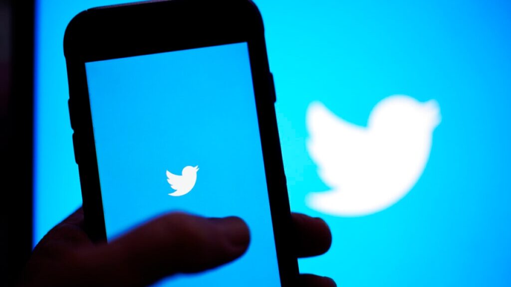 Twitter suspendă jurnaliştii care acoperă Elon Musk | social media
