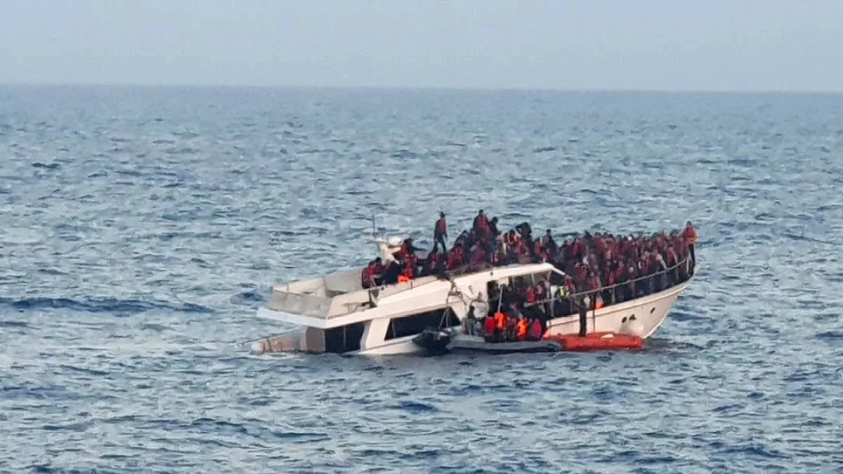 Doi refugiați mor, 232 au fost salvați după ce o barcă s-a răsturnat în largul Libanului |  Știri despre refugiați