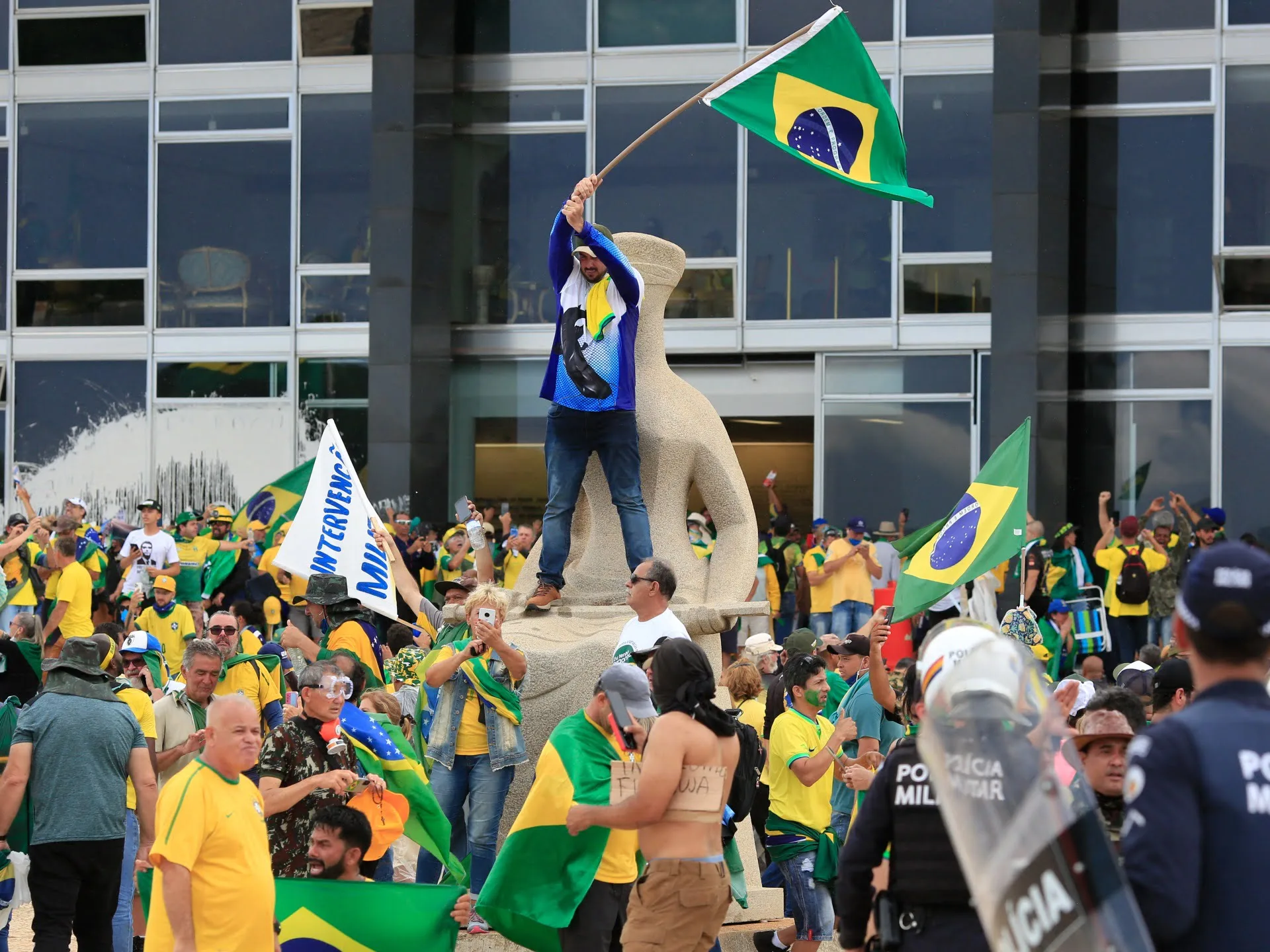 Lovitura de stat eșuată a Braziliei este un coșmar revăzut |  Politică