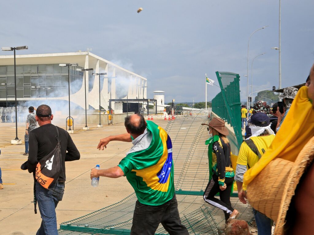„Lula nu este singur”: lumea reacționează la invazia Braziliei |