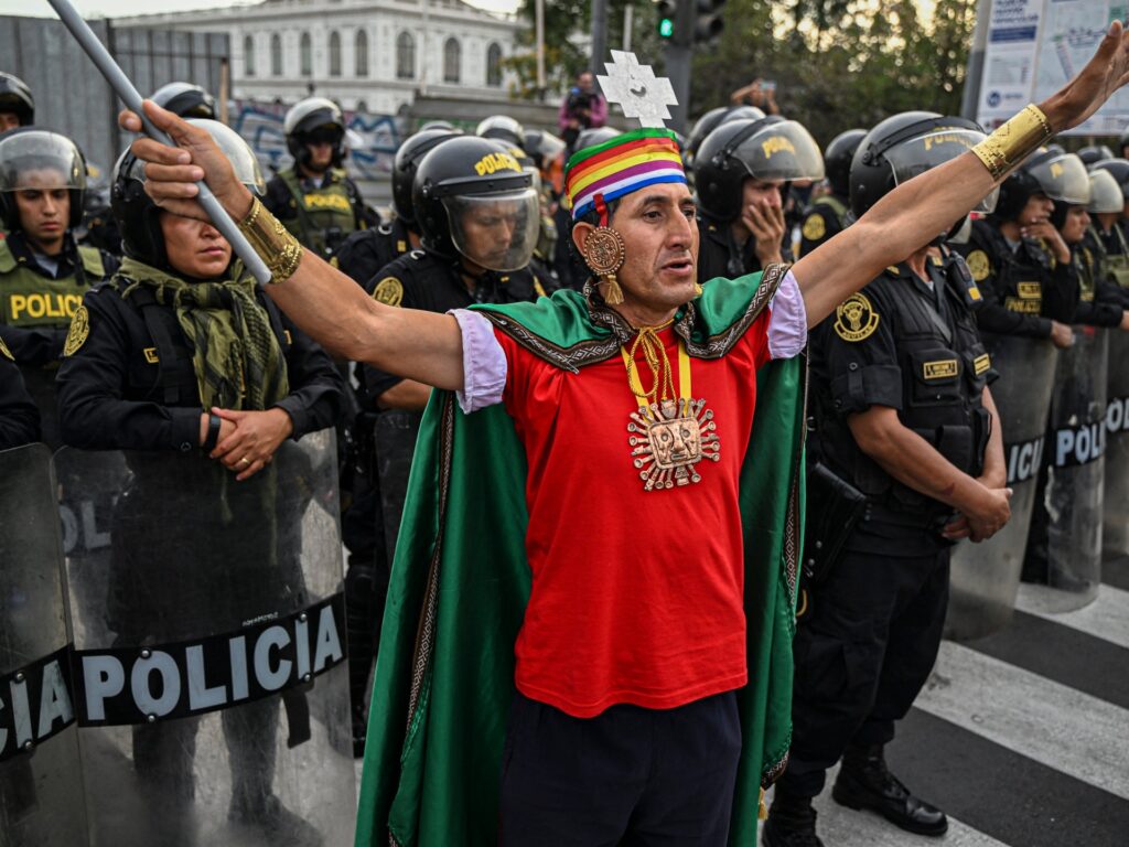 După săptămâni de proteste violente, ce se întâmplă în Peru?
