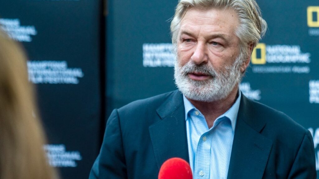 Alec Baldwin acuzat de ucidere din culpă din cauza filmării