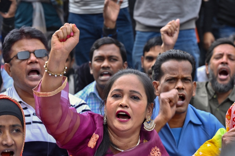 Activiștii Partidului Naționalist din Bangladesh (BNP) se adună în timpul unui miting antiguvernamental la Dhaka.