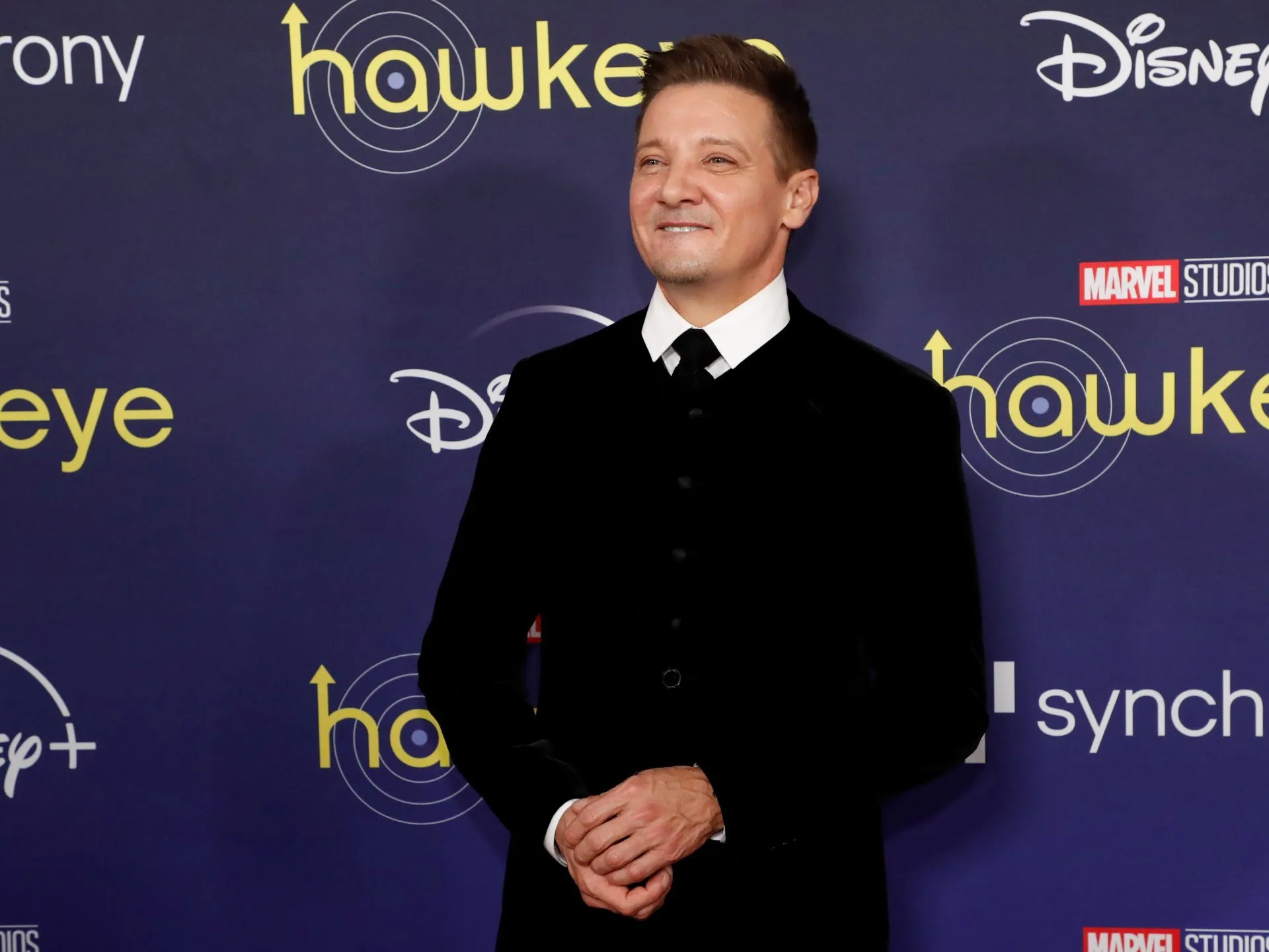 Actorul Jeremy Renner „critic, dar stabil” după accidentul cu plugul de zăpadă |  Știri de film