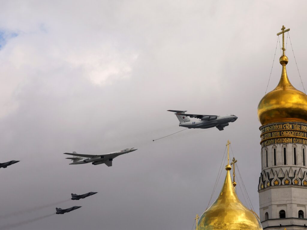 Rusia, folosind vechile arme ucrainene, a trimis bunăvoință în prima