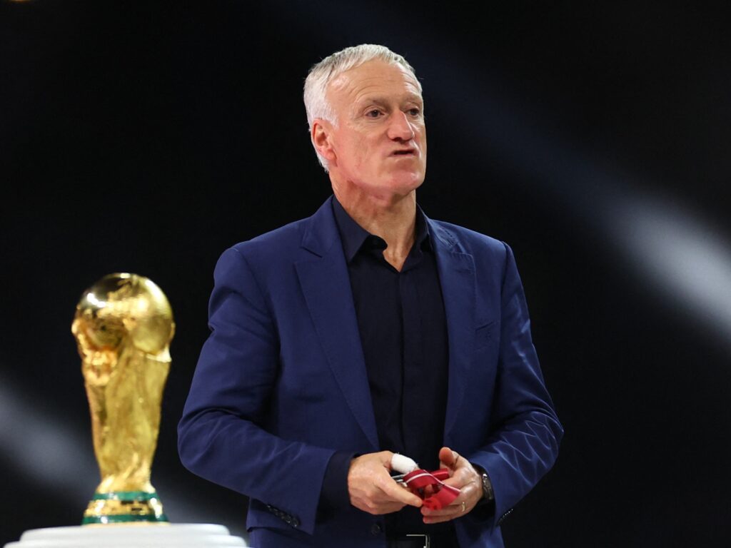 Deschamps prelungește contractul ca antrenor principal al Franței până în
