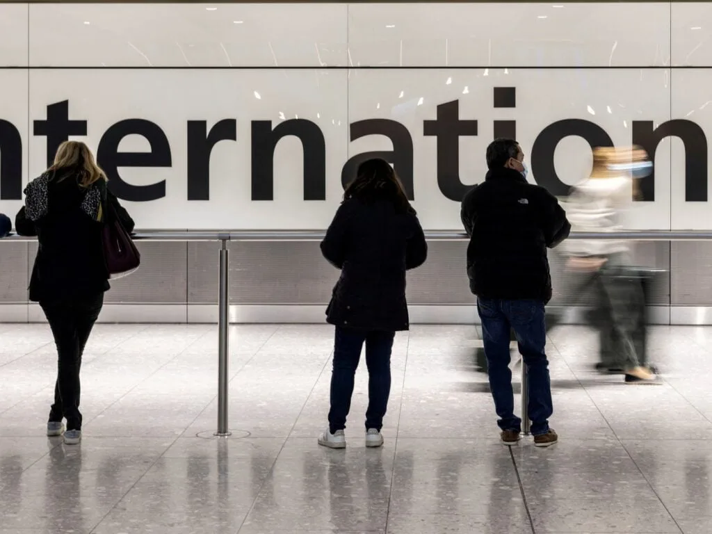 Uraniul a ajuns la Heathrow, în Marea Britanie, nu din