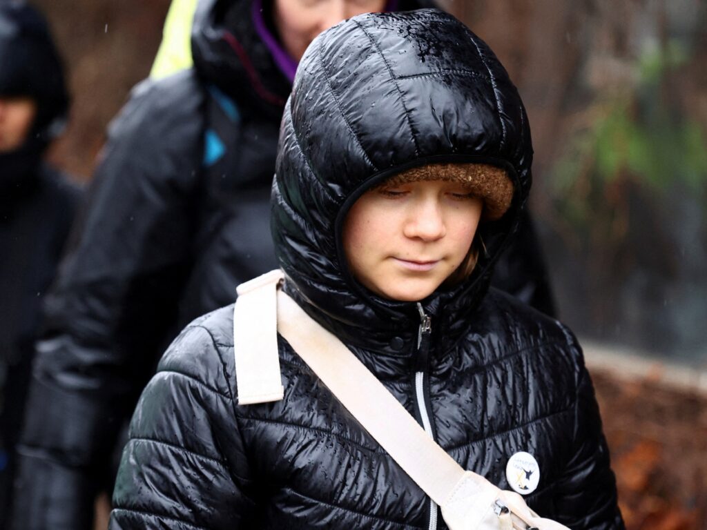 Greta Thunberg se alătură activiștilor anti-cărbune pentru a salva satul