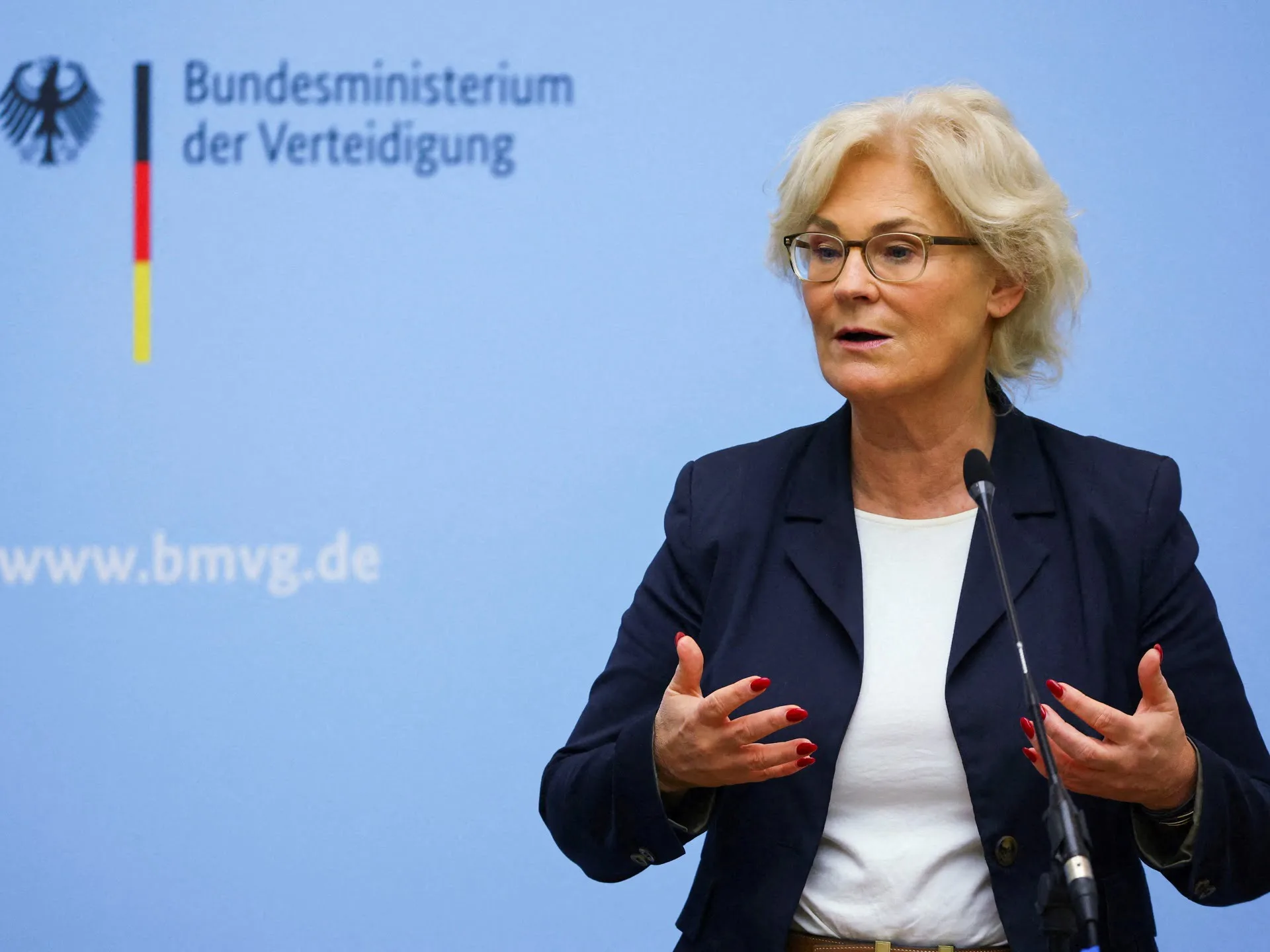 Ministrul german al Apărării demisionează după luni de critici |  Știri despre războiul Rusia-Ucraina
