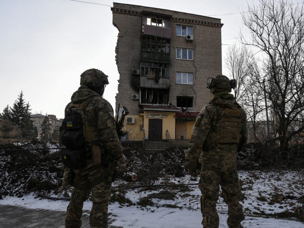 Rusia revendică capturarea unui sat de lângă Bakhmut din Ucraina
