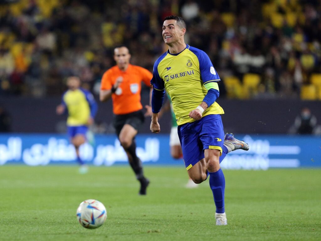 Ronaldo face mult așteptatul debut în Saudi Pro League pentru