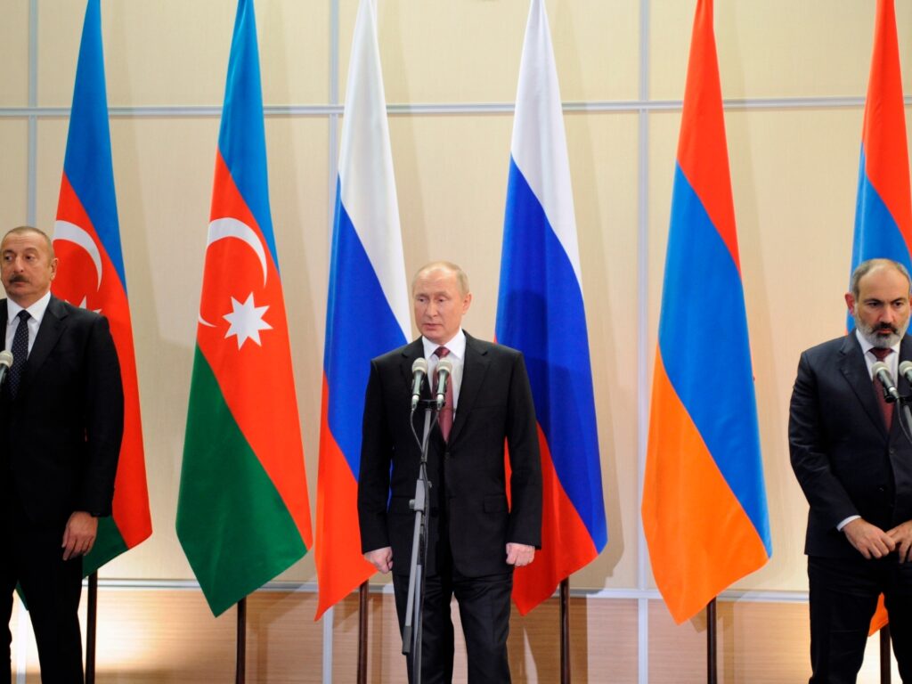 Rusia dă vina pe Armenia pentru eşuarea negocierilor de pace