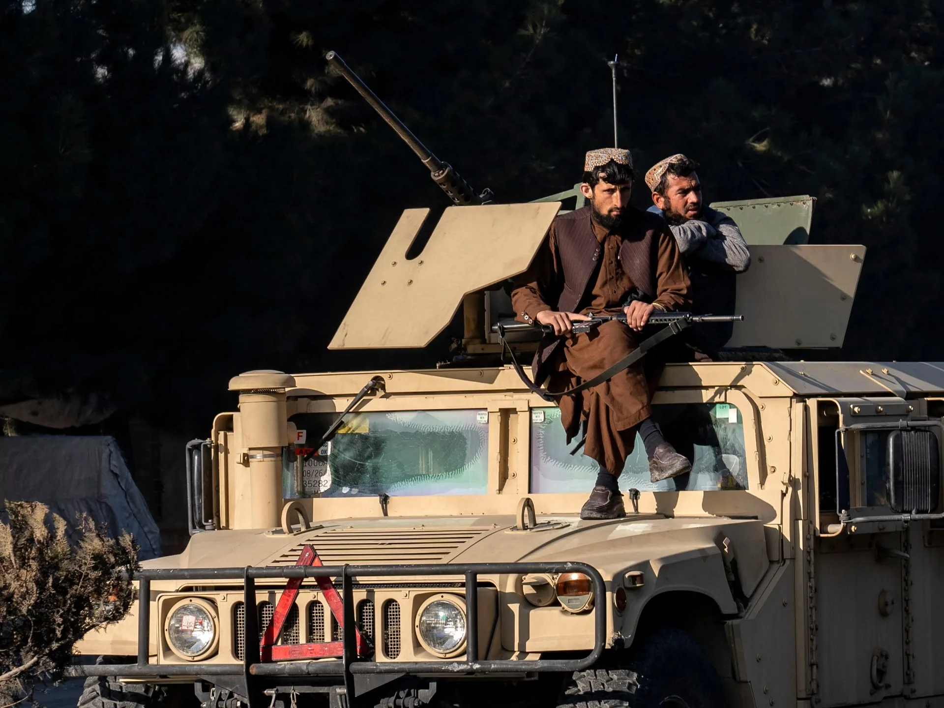Talibanii spun că opt luptători ISIL au fost uciși în raiduri în Afganistan |  știri talibane