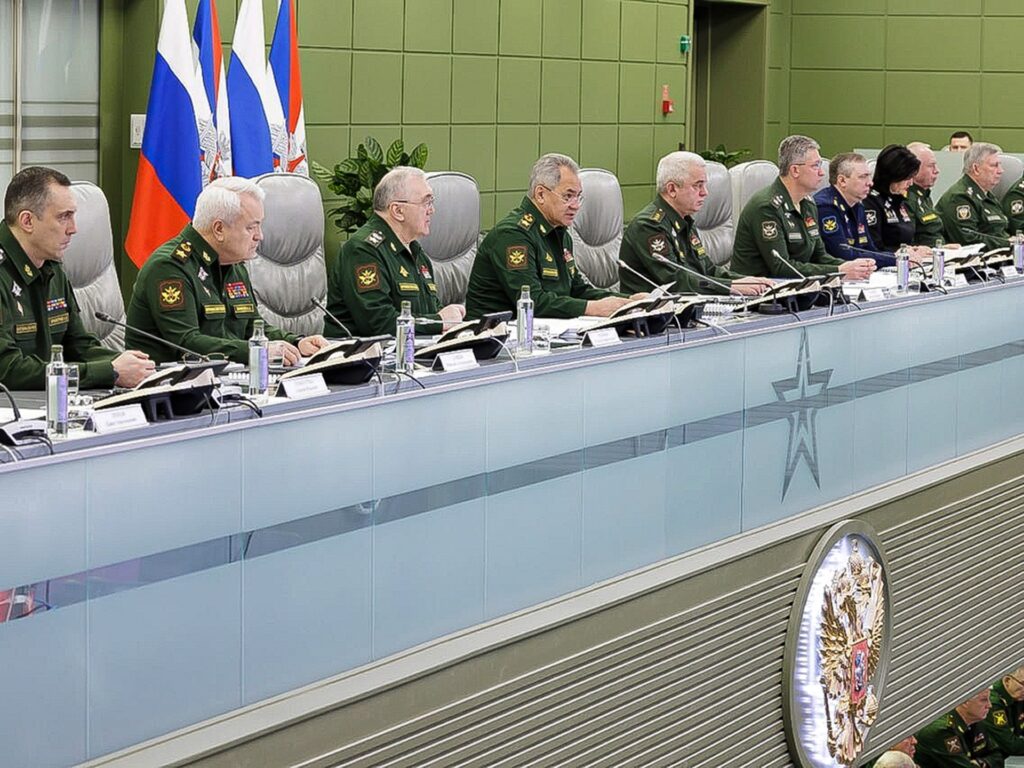 Rusia promite o armată mai puternică pe măsură ce războiul