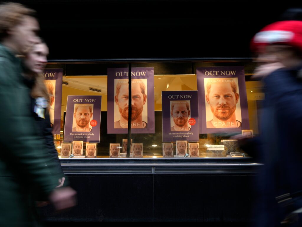 M-am săturat de Harry și Meghan. Mass-media ar trebui să