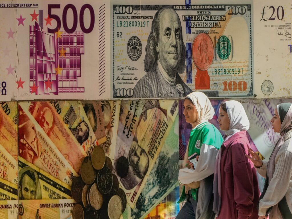 Pe măsură ce criza economică se agravează, Egiptul va încetini