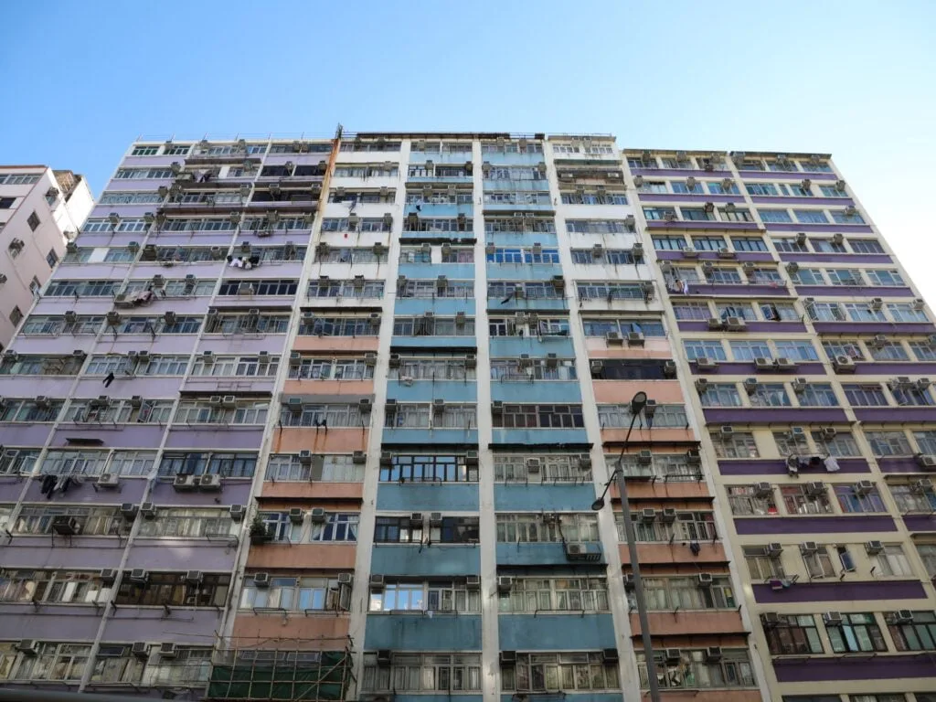 Costul vieții: familia de refugiați rămâne fără mâncare în Hong