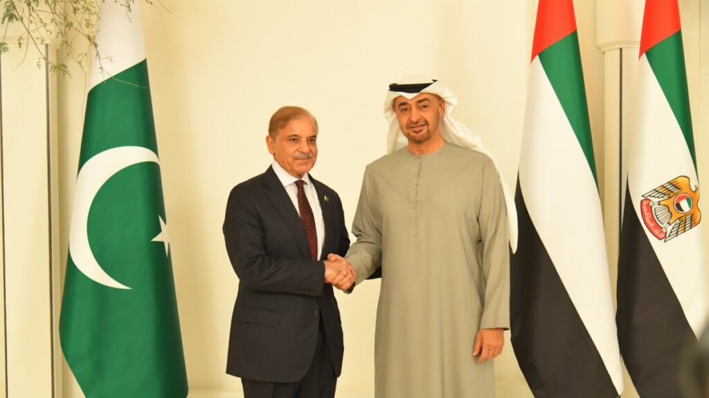 Emiratele Arabe Unite promit un împrumut de 3 miliarde de