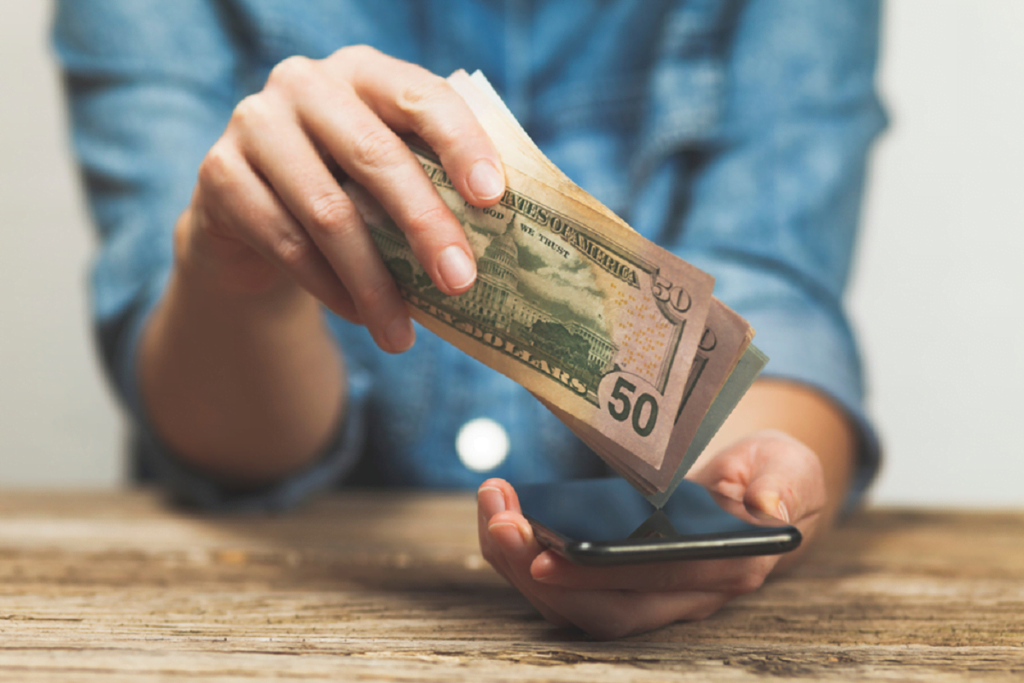 Cum să eviți escrocii în tranzacțiile cu valuta