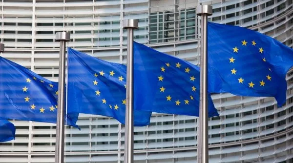 Comisia Europeană închide în mod oficial mecanismul de cooperare și de verificare pentru România şi Bulgaria