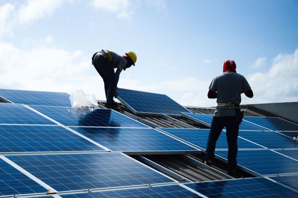 Alegerea furnizorului de echipamente și soluții solare: 5 criterii de