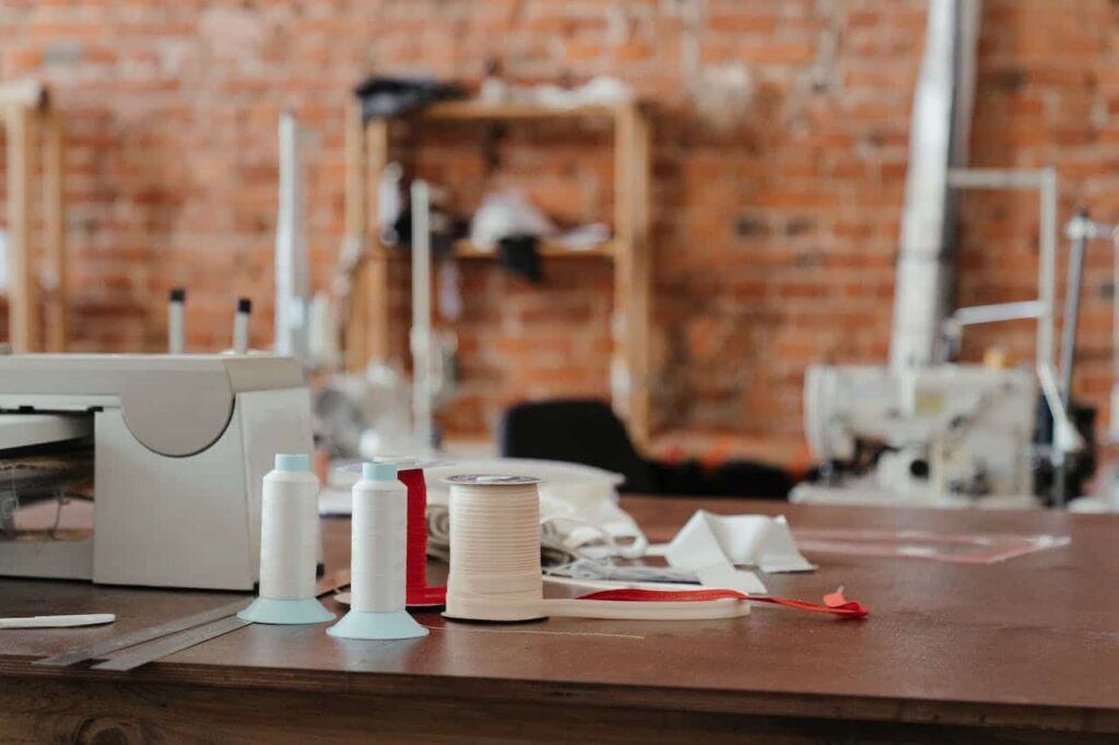 Articol complet despre produsele de mercerie si organizarea unui atelier