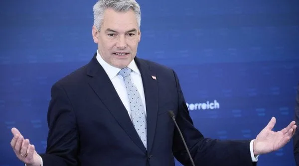 Ce ia scris chestorul Parlamentului European Victor Negrescu lui Karl Nehammer?
