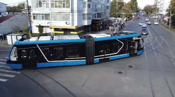 Care este oraşul din România în care, după 35 de ani, vor fi date în circulaţie tramvaie noi?
