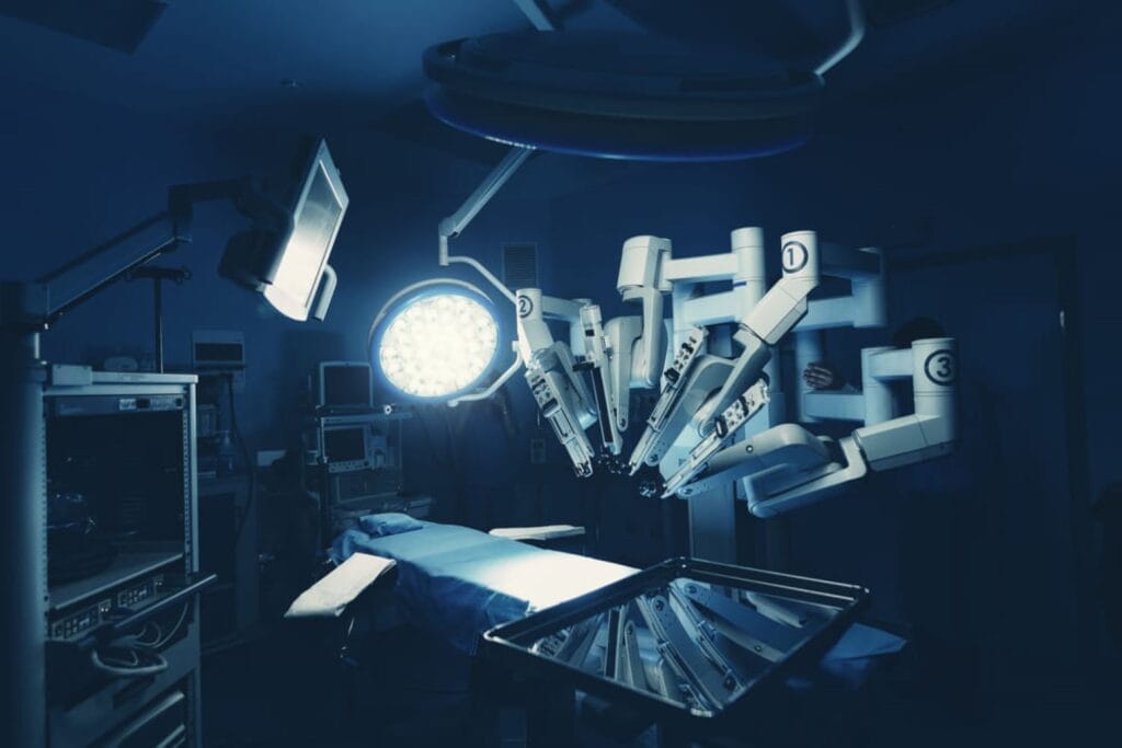 futuristic-operation-room-equiped-with-da-vinci-xi-robotic-technology.jpg (1)