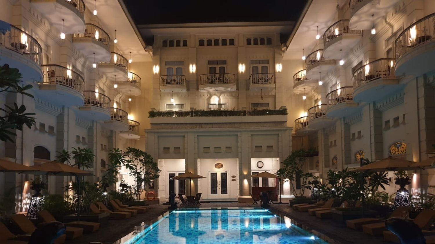 Cum să alegi iluminatul exterior perfect pentru hotelul tău? 7 recomandări