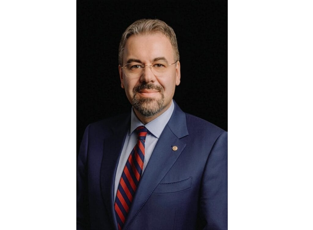 Leonardo Badea Prim-viceguvernator BNR