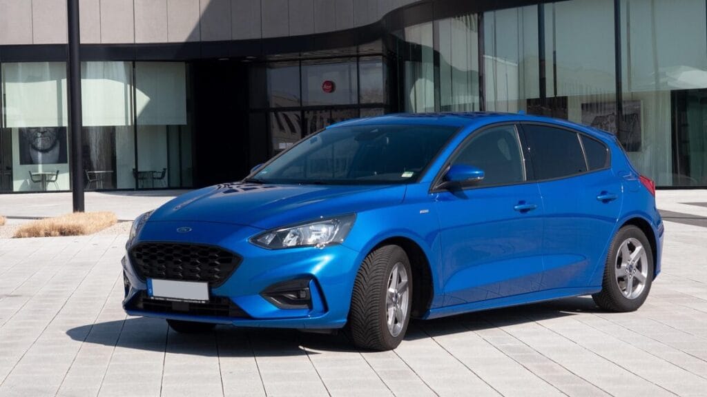 Ford sedanuri