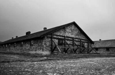Holocaust – Comemorări în declin cu 60%. Un supraviețuitor avertizează