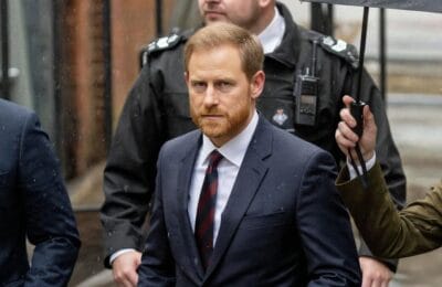 Prințul Harry, voce frântă la tribunal – Viața soției mele, un calvar!”