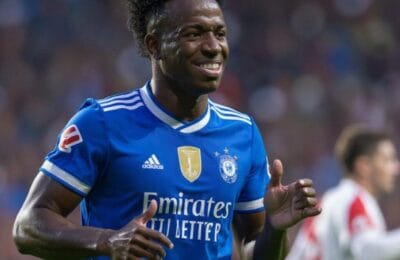 Bombă în fotbal – PSG oferă 30 milioane € pe an pentru Vinicius! Pleacă de la Real?
