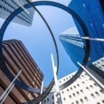 Panică la Perth - Arestat după ce a aruncat o bombă cu șuruburi la protest