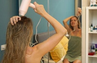 Top 10 difuzoare pentru păr creț, testate de experți, disponibile în 2026