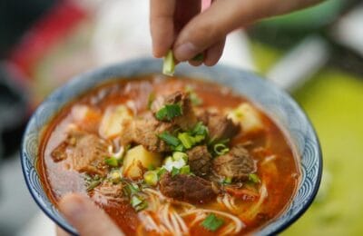 Ciorba perfectă – 3,5 litri de apă la 1 kg de carne – Secretul gustului!